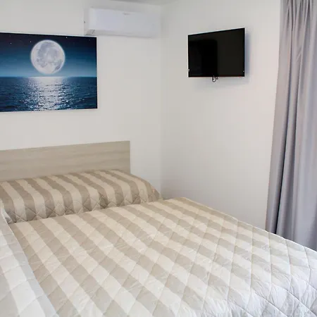Nashira-5 By Interhome Apartment Lignano Sabbiadoro